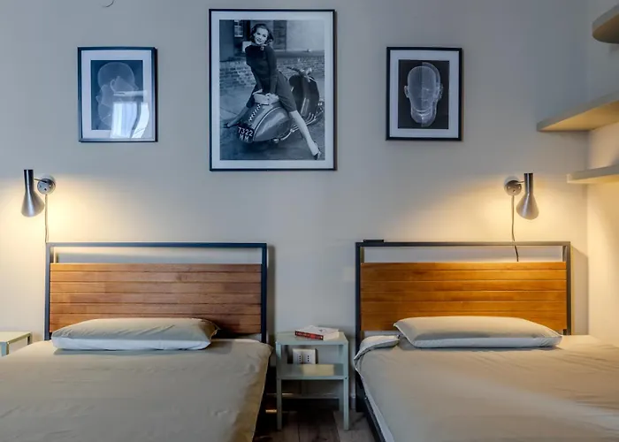 Pantheon Square, Comfort, Super Kingsize Bed Apartment *